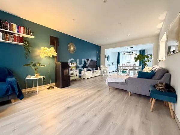 Maison à vendre de 5 pièces d'environ 100 m²