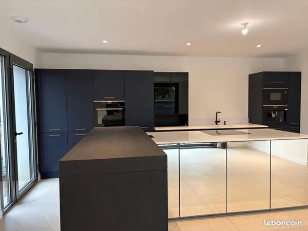 Villa 5 pièces 150 m²