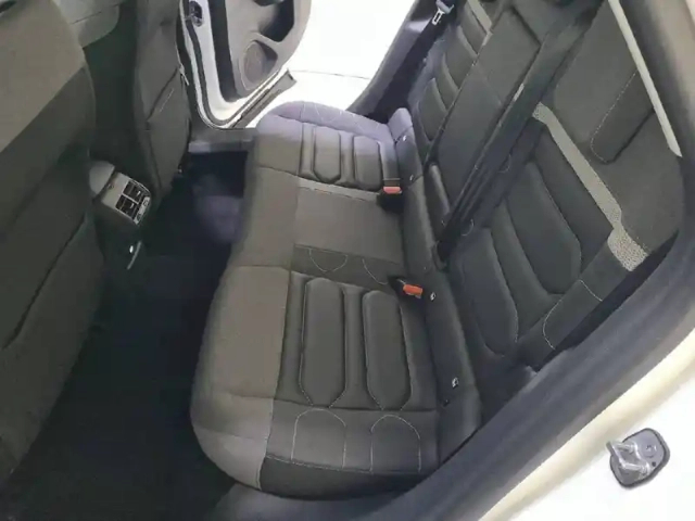 Citroën C4 bluehdi 130 eat8 — photo 12