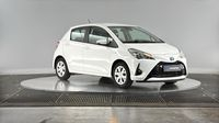 Toyota Yaris 100h France 5p — photo 3