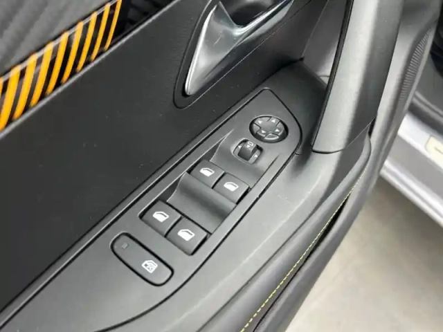 Peugeot 2008 bluehdi 130 s&amp;s eat8 — photo 42