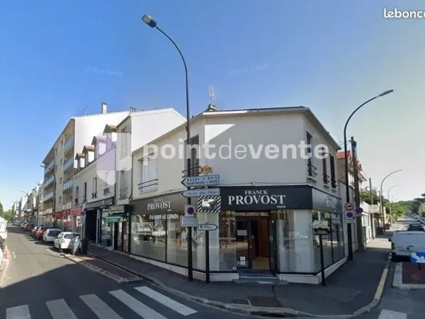 Commerce santé 77 m²