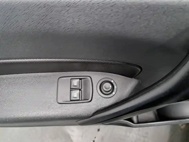 Renault Kangoo blue dci 80 — photo 27