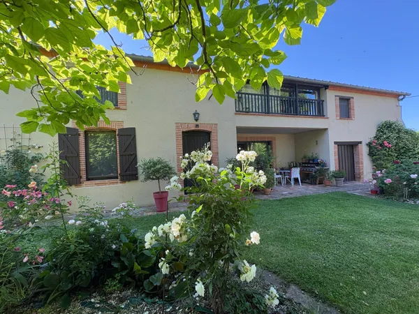 Maison -6 pièces - 200m2