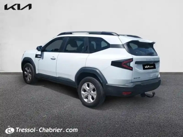 Dacia Bigster mild hybrid 140 essential — photo 30