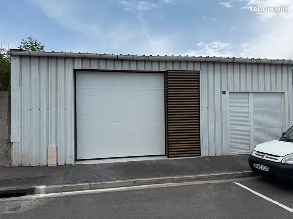 Local d'activité 122m2
