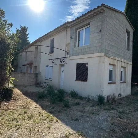 Maison T2 + cour 40 m² à terminer en campagne