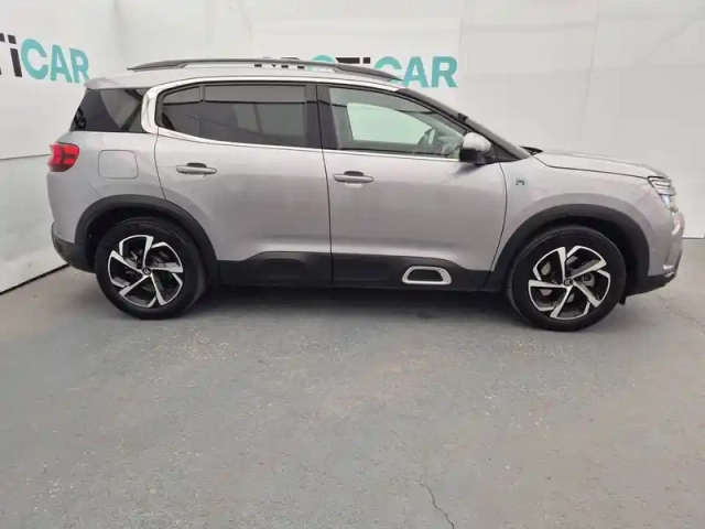 Citroën C5 Aircross hybride 225 s&amp;s e-eat8 — photo 4