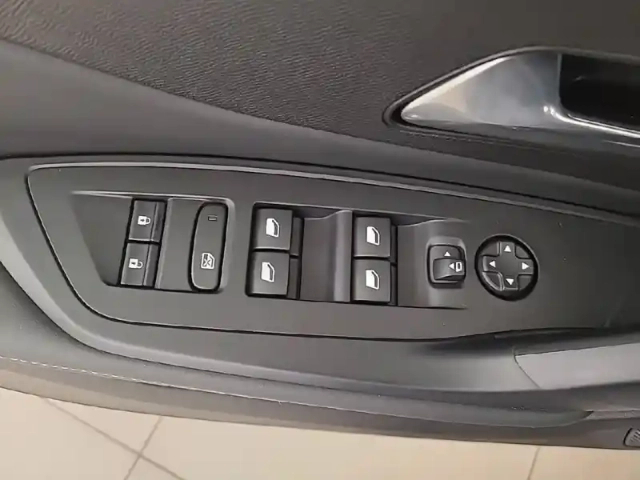 Peugeot 308 bluehdi 130ch s&amp;s eat8 — photo 25