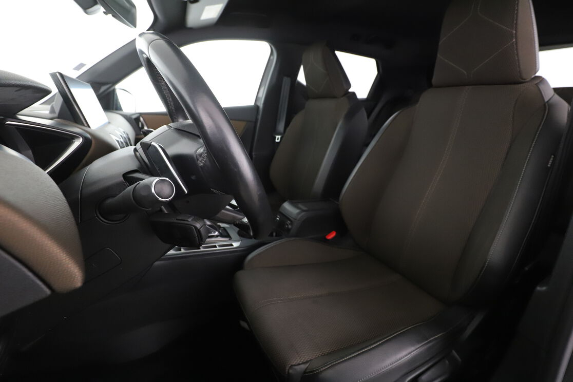 DS Automobiles DS3 Crossback 1.2 PureTech So Chic Automatique — photo 10