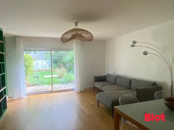 A LOUER - RENNES POTERIE - MAISON - 3 CHAMBRES - TERRASSE - JARDIN - GARAGE