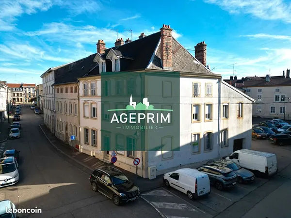 Maison 14 pièces 245 m²