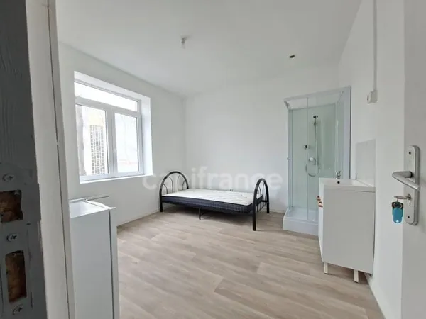 Chambre 11,5 m² avec salle d'eau - Colocation meublée - 390 € CC - Roubaix