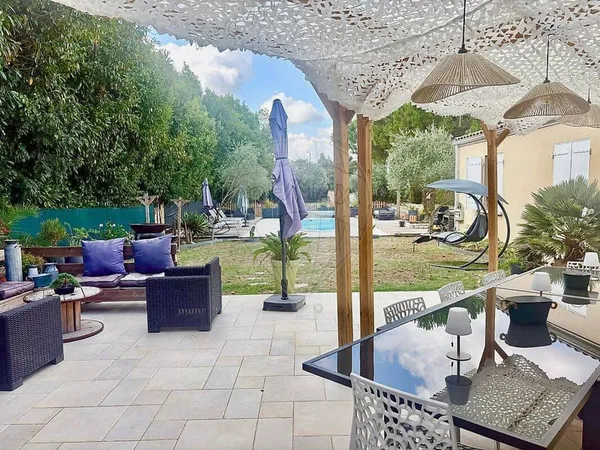 Maison de plain-pied 7 pièces 127 m²