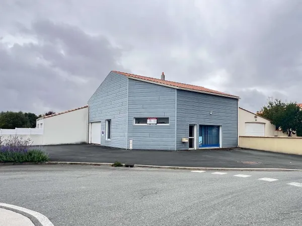 Parking/Garage/Box 196 m²