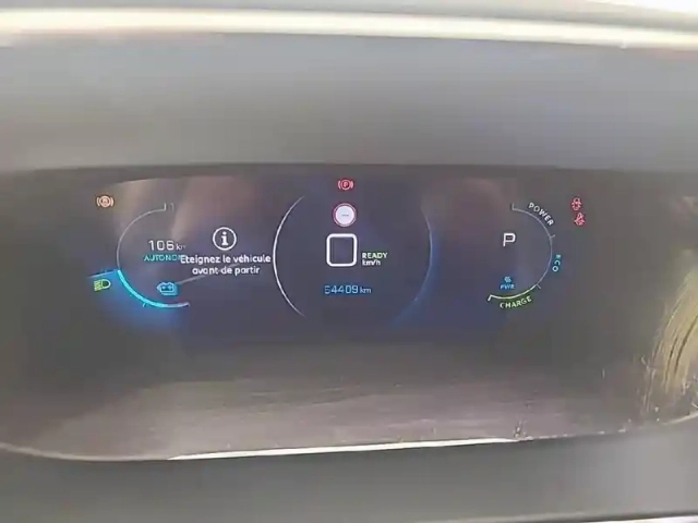 Peugeot 2008 electrique 136 ch — photo 10