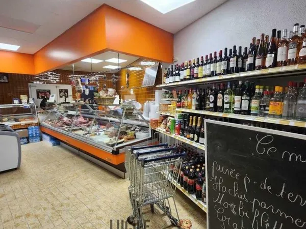 Fonds de commerce à vendre 187 m2