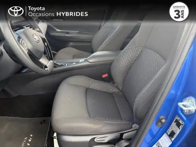 Toyota C-Hr 1.8 hybride 122ch dynamic e-cvt — photo 3