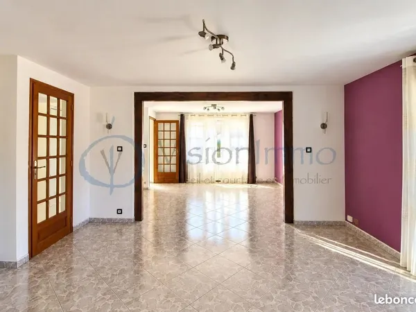 Maison 5 pièces 151 m²