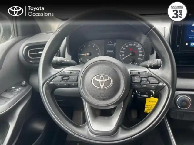 Toyota Yaris 120 vvt-i dynamic business 5p mc24 — photo 9