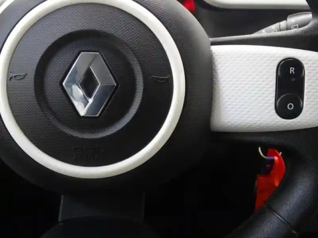 Renault Twingo 0.9 tce 95ch zen - 20 — photo 14