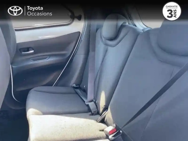Toyota Aygo x 1.0 vvt-i 72ch dynamic s-cvt my23 — photo 12
