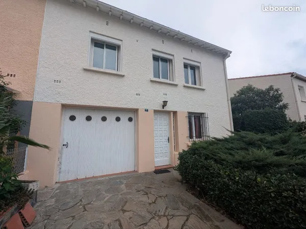 Maison traditionnelle 3 faces + jardin
