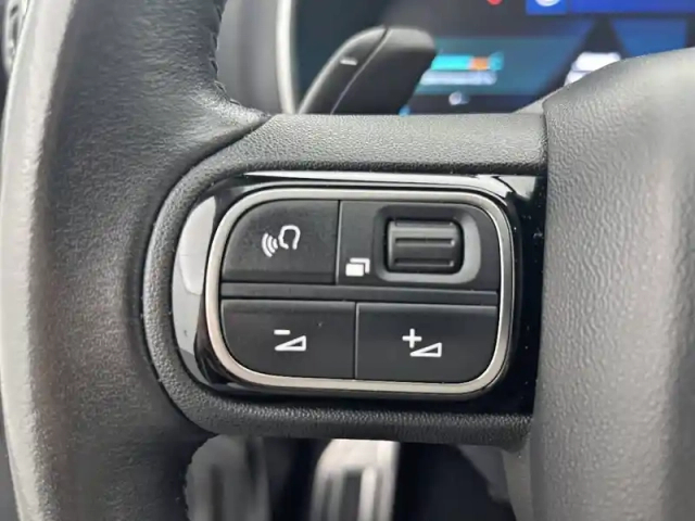 Citroën C5 Aircross hybride rechargeable 225 e-eat8 — photo 19