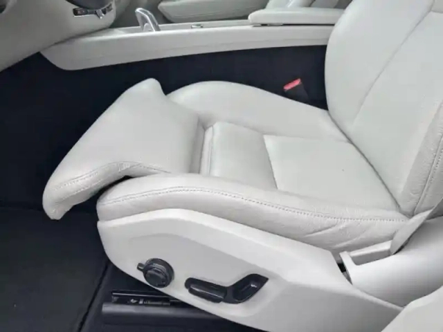 Volvo Xc60 t8 twin engine 303 + 87ch business executive geartronic — photo 9