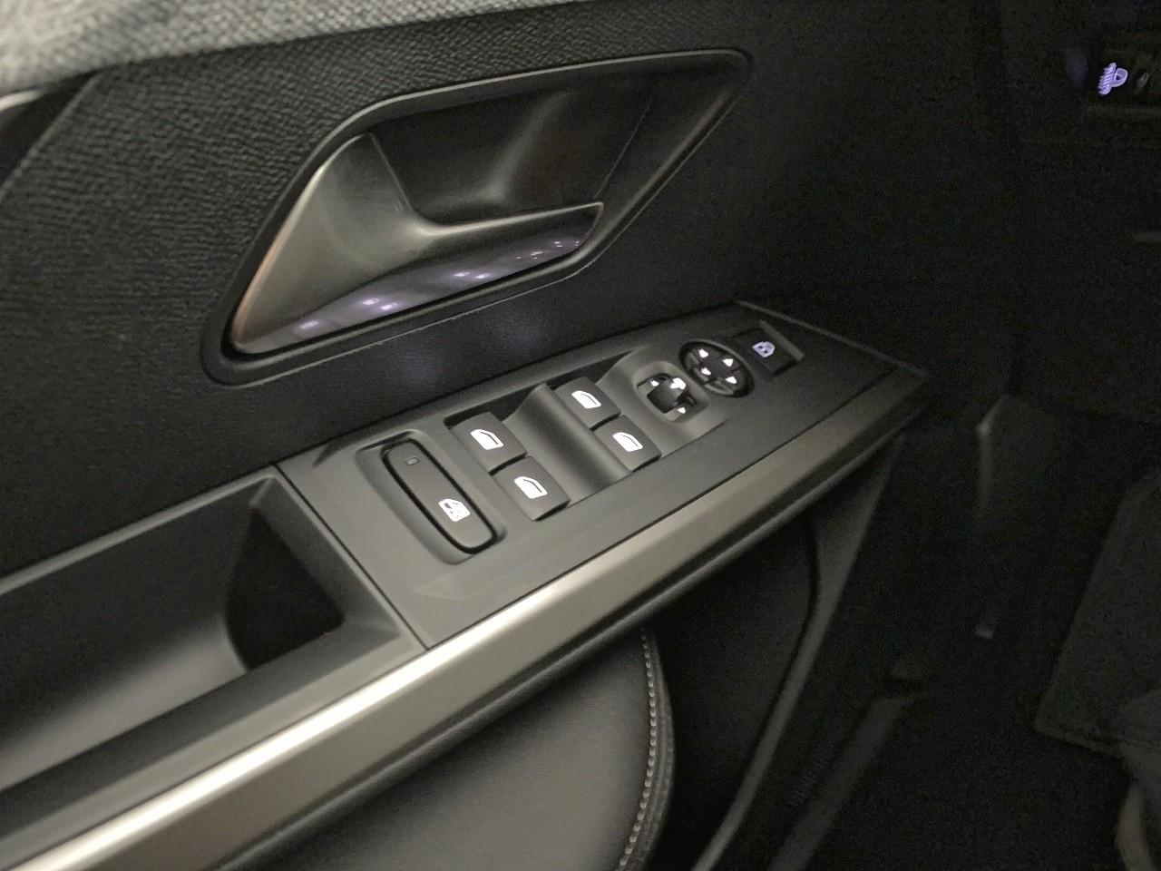 Peugeot 5008 hybrid 145 ch e-dcs6 allure — photo 20