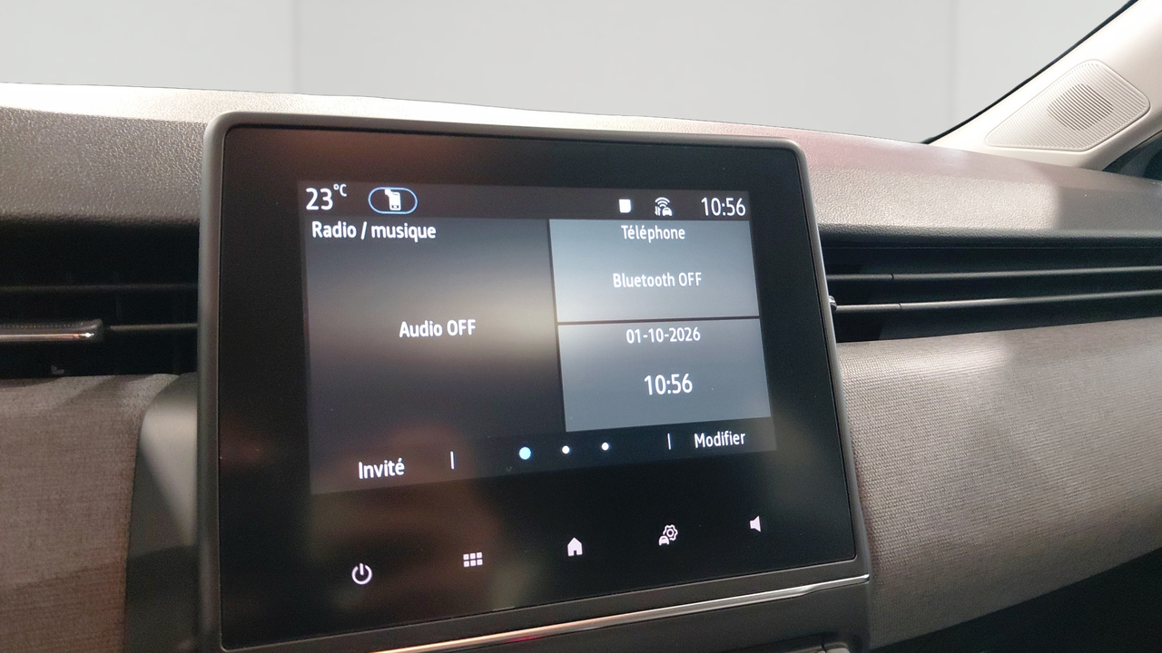 Renault Clio Blue dCi 100 ch GSR2 — photo 16
