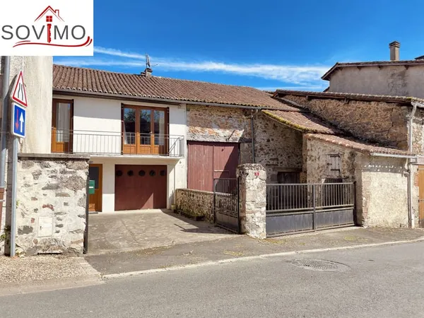 MAISON DE VILLAGE SUR SOUS SOL AVEC GRANGE, COUR ET JARDIN