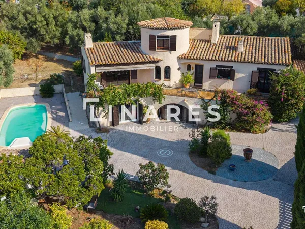 Maison 6 pièces 180 m²