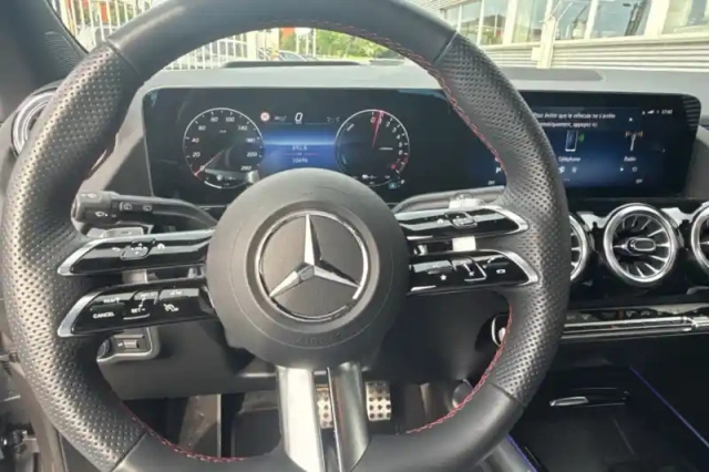 Mercedes Gla 250 e hybrid eq 8g-dct — photo 18