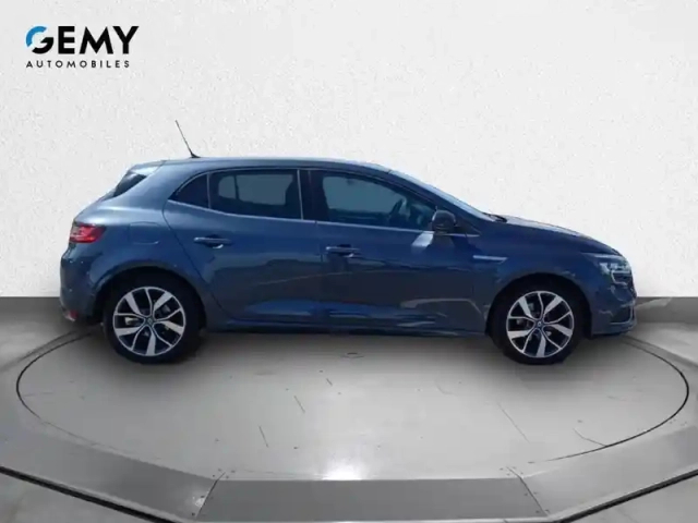 Renault Megane mégane iv berline tce 130 energy edc — photo 4