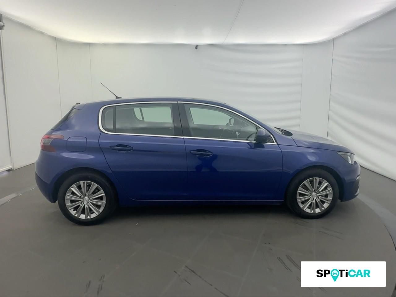 Peugeot 308 1.2 puretech 130ch e6.3 s&s gt line — photo 4