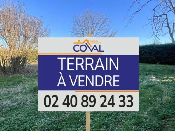 Terrain à bâtir de 1000 m² à LE CELLIER (44)