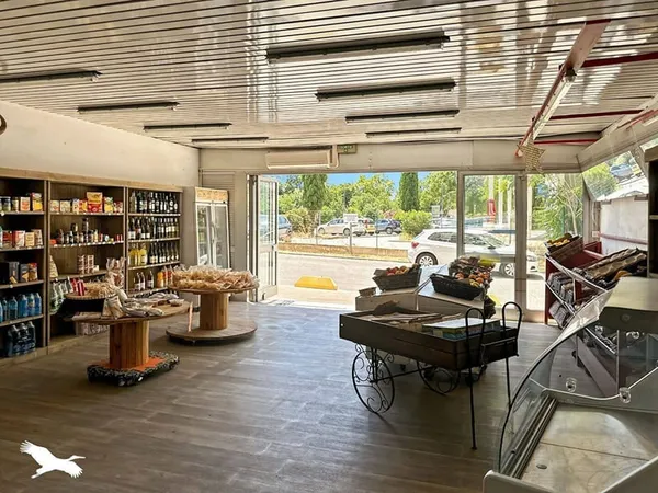 Local commercial 95 m²