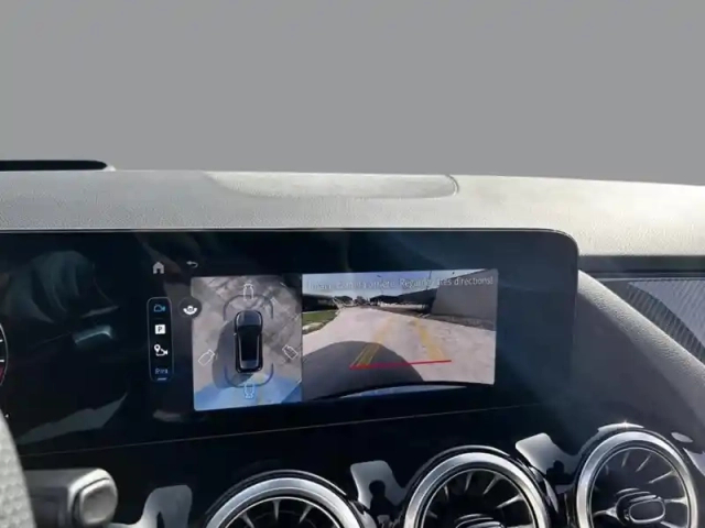 Mercedes Gla 250 e hybrid eq amg line — photo 12