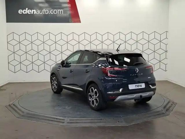 Renault Captur e-tech 145 - 21 — photo 3