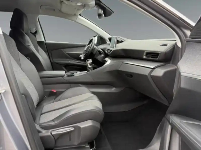 Peugeot 3008 1.2 puretech 130ch s&amp;s allure — photo 13