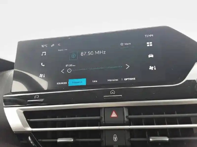 Citroën C4 e- 136 ch automatique — photo 20