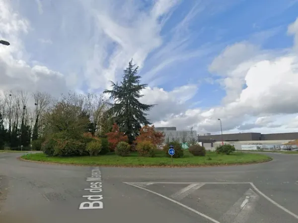 Parking 150 m²