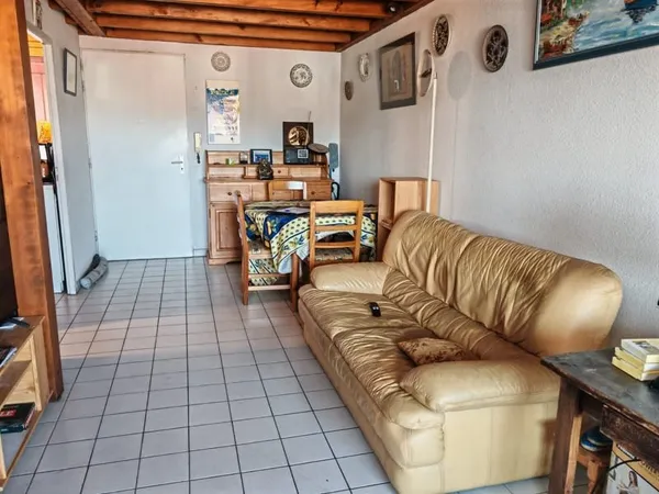 HENDAYE PLAGE F3 EN DERNIER ETAGE