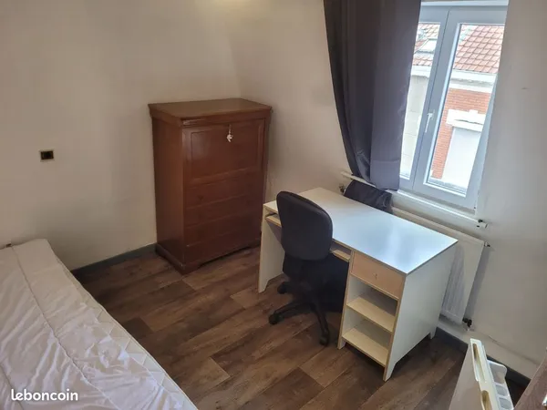 Chambre meublée étudiant prox. Métro Euralille 330 tout compris (wi fi)