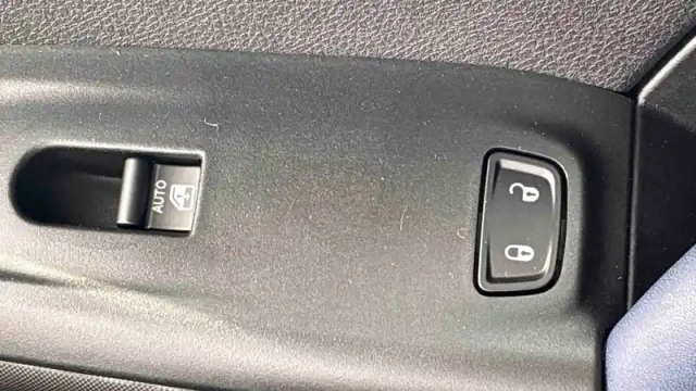 Fiat 500 x 1.0 firefly turbo t3 120 ch — photo 30