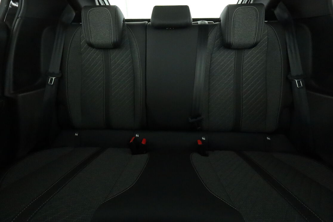 Peugeot 208 1.2 PureTech Allure — photo 14