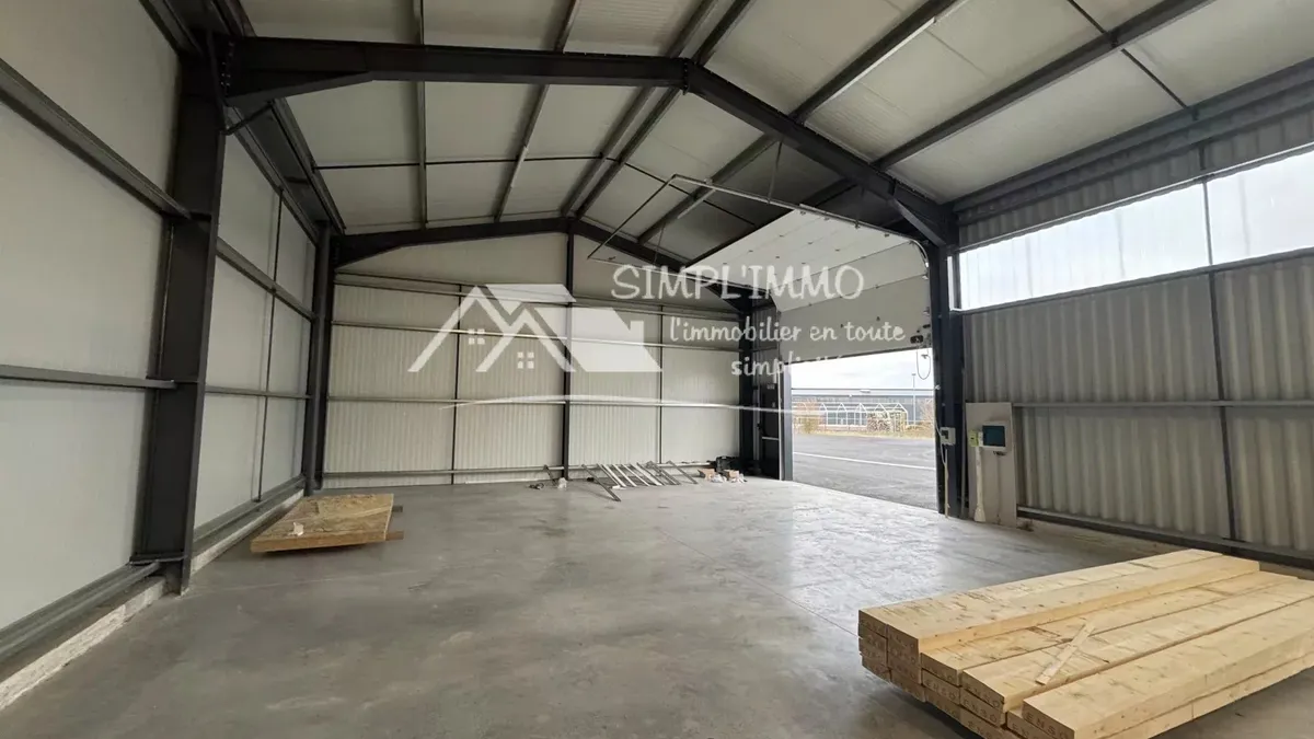 Photo 1