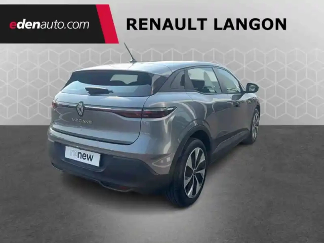 Renault Megane e-tech ev60 130ch super charge — photo 21