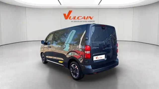 Opel Vivaro fgn sportive diesel 180 ch m automatique — photo 12